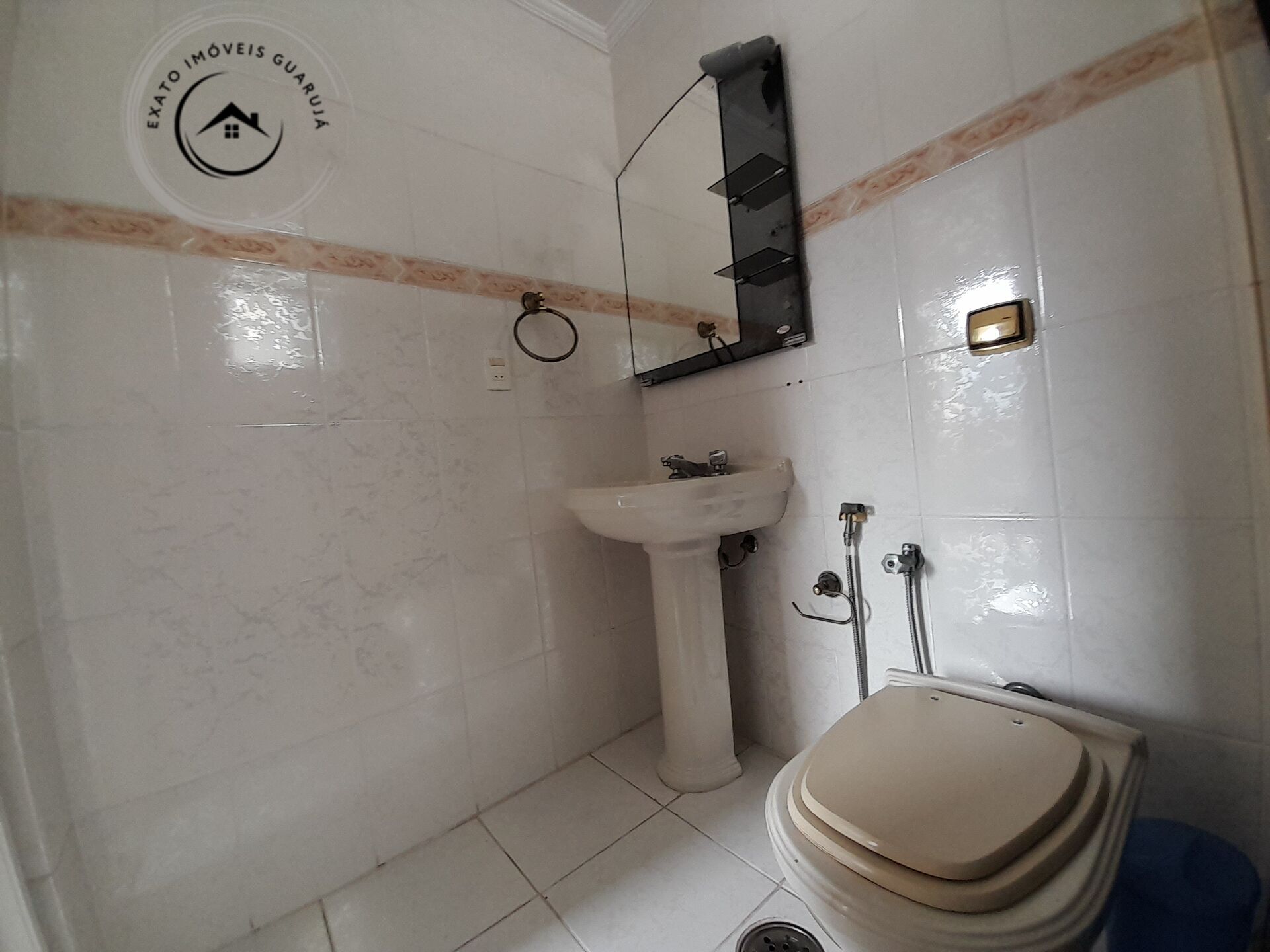 Apartamento padrão de 02 dormitórios para venda nas pitangue