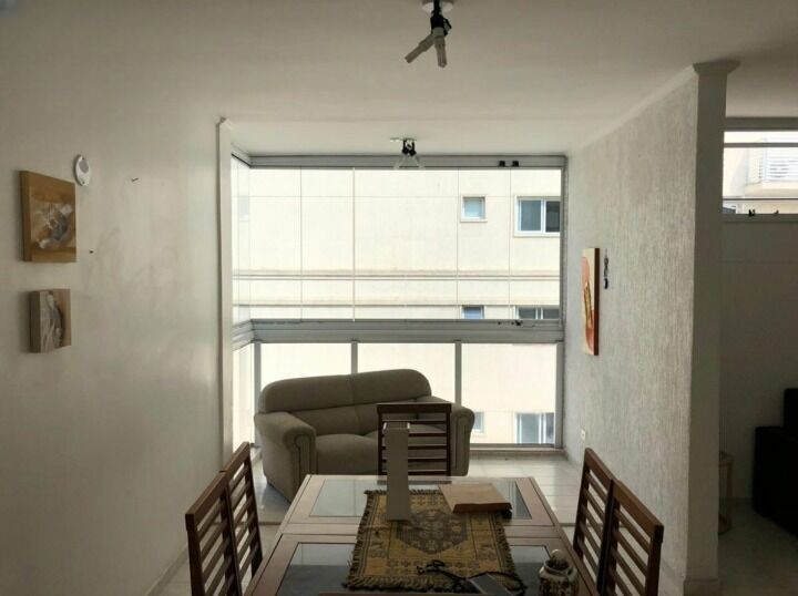 Apartamento padrão de 4 dormitórios para locação anual na pr