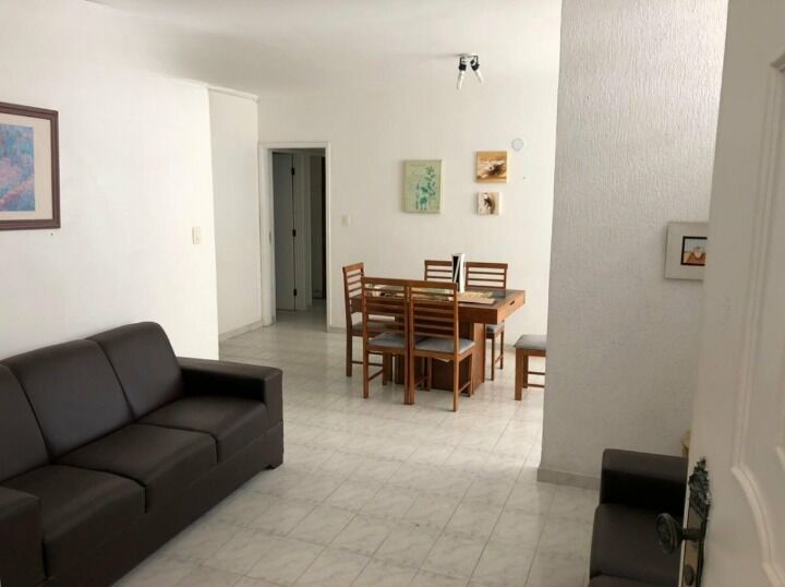 Apartamento padrão de 4 dormitórios para locação anual na pr