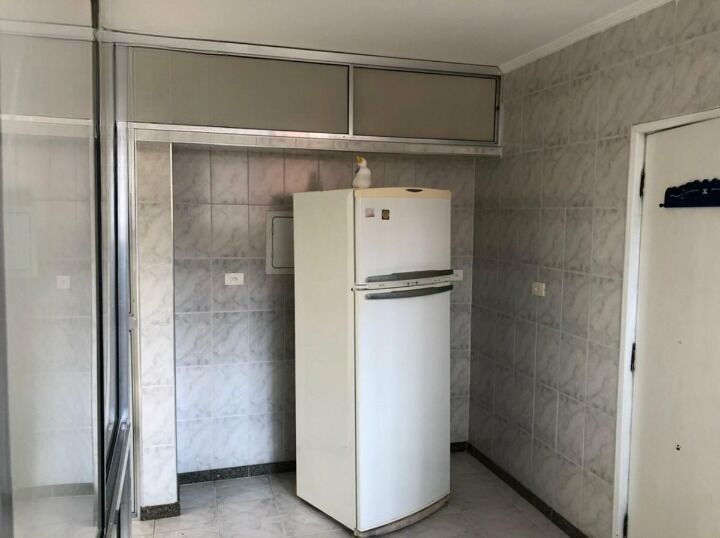 Apartamento padrão de 4 dormitórios para locação anual na pr