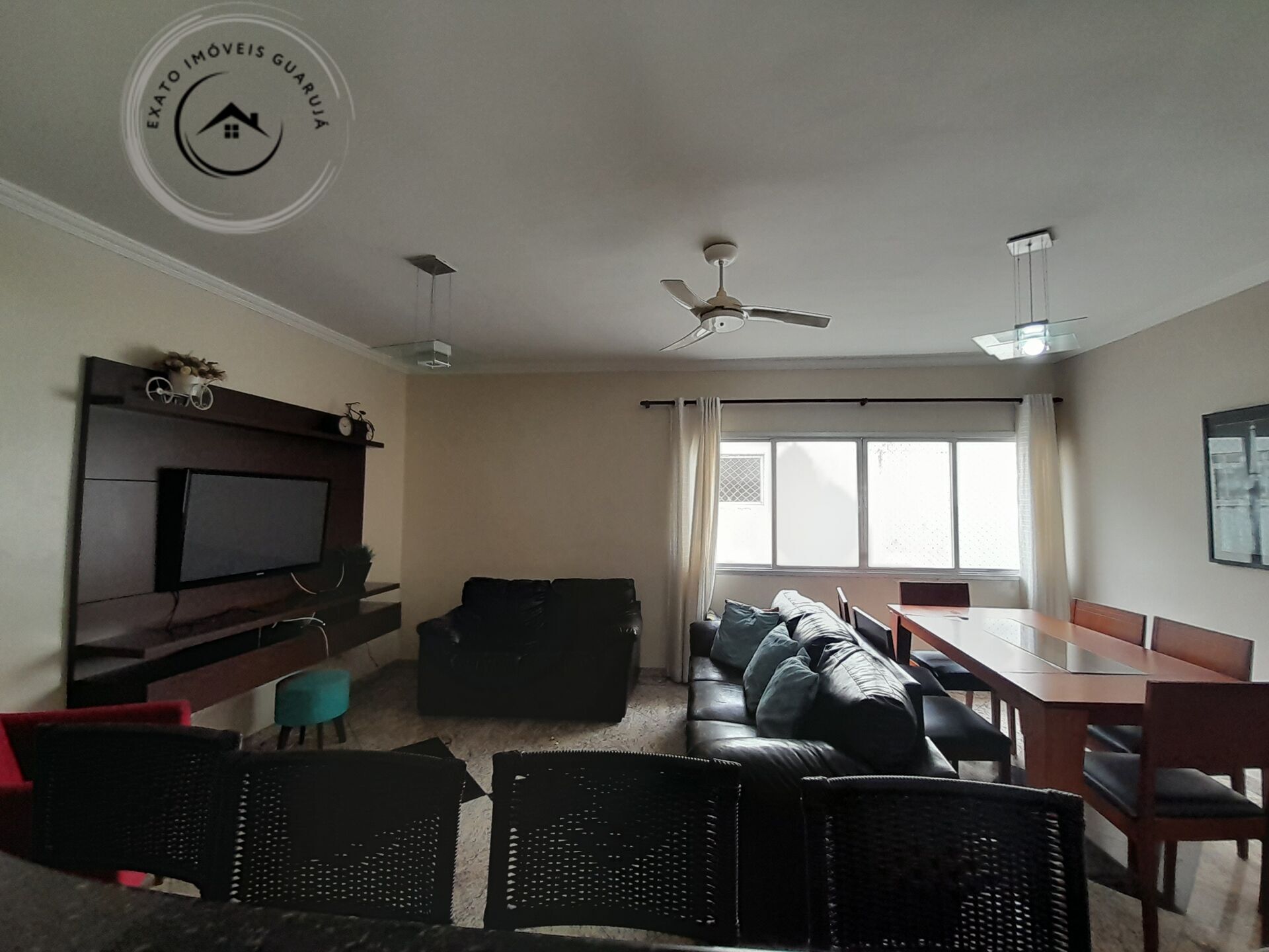 Apartamento padrão de 03 dormitórios para locação anual na p