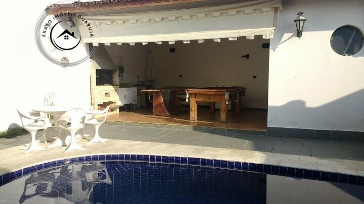 Casa padrão de 03 dormitórios para locação anual no jardim v