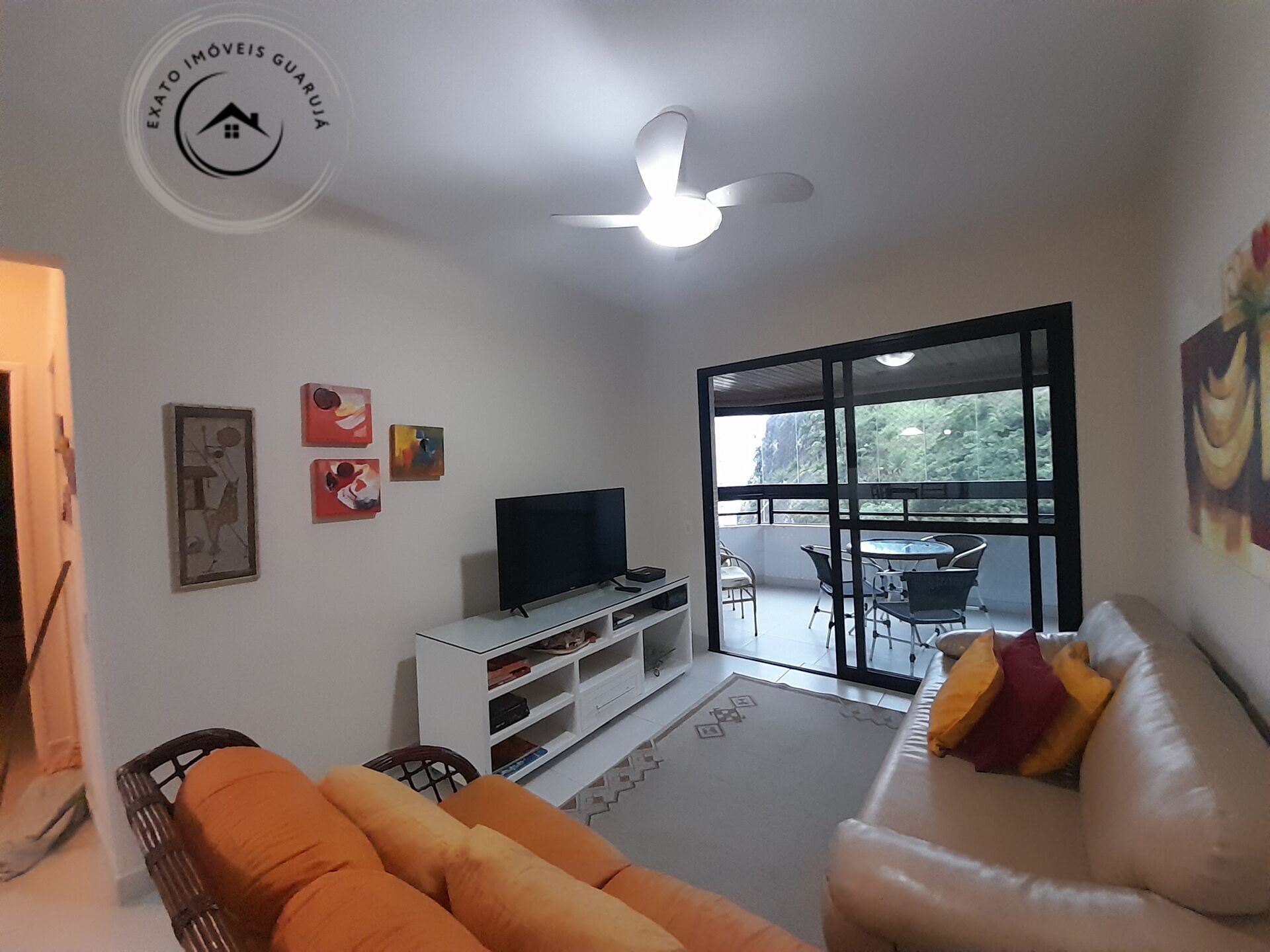 Apartamento padrão de 03 dormitórios para venda nas pitangue