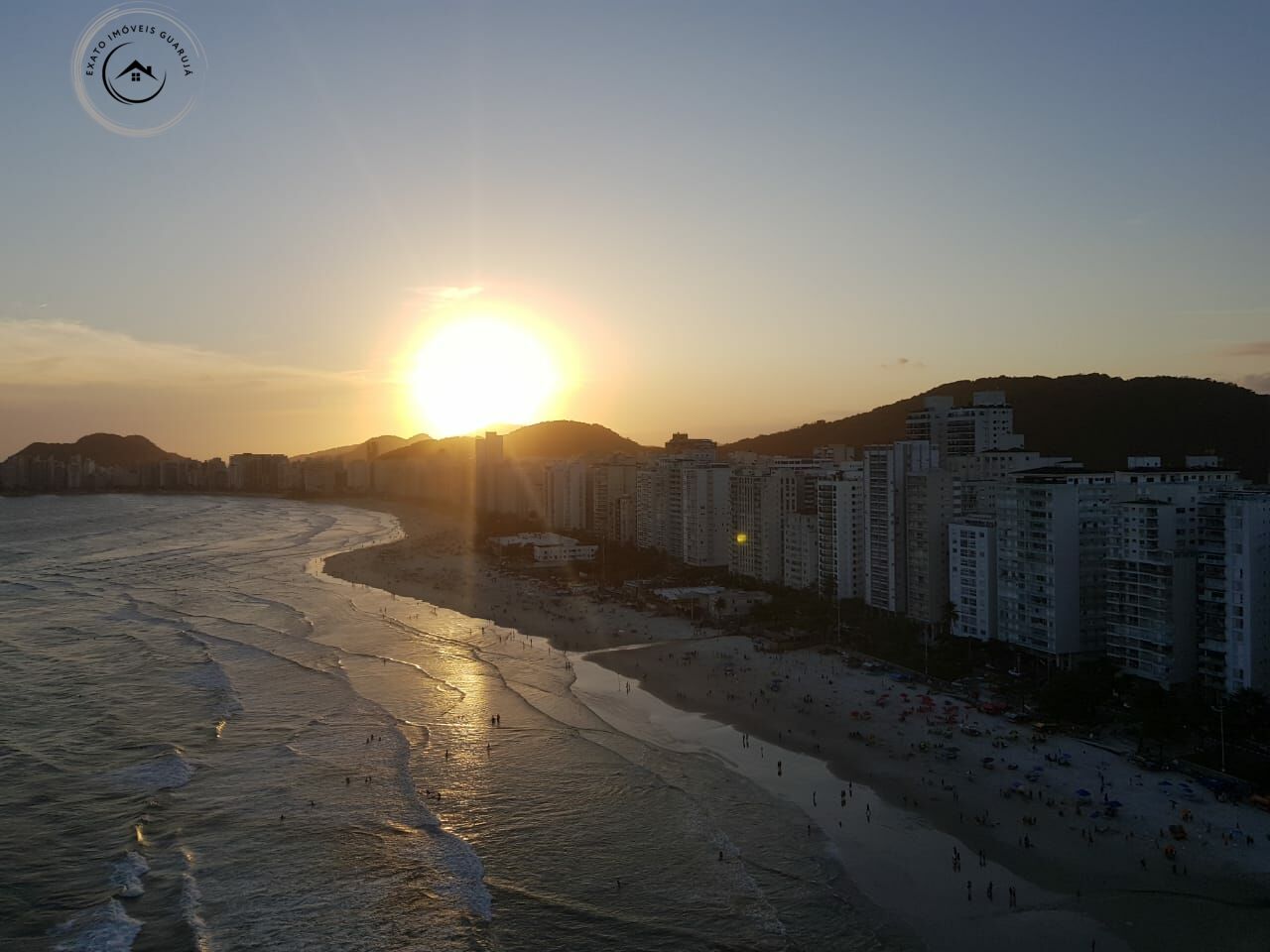 Cobertura de 03 dormitórios para locação de temporada nas pi