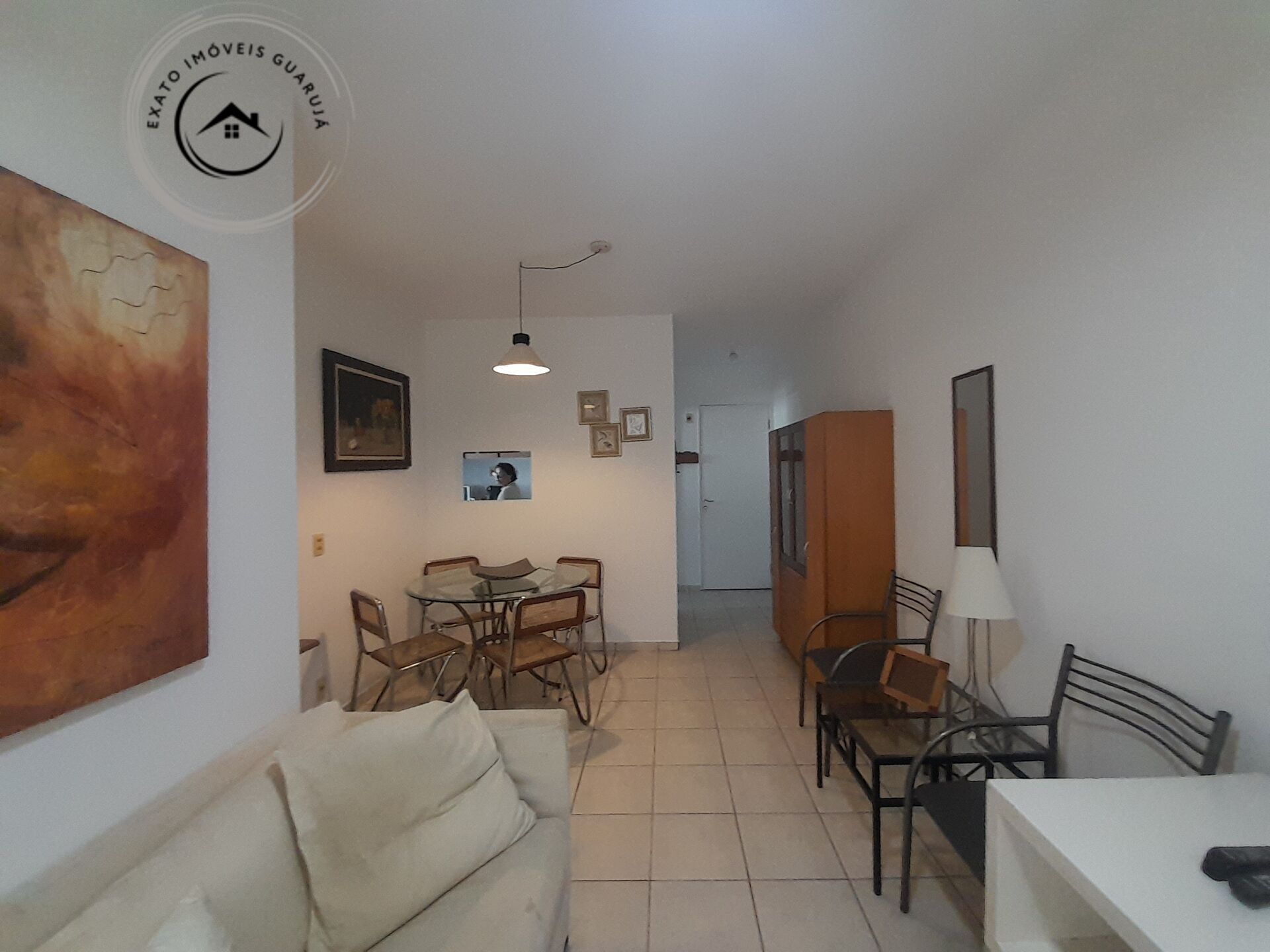 Apartamento padrão de 02 dormitórios para locação anual na p