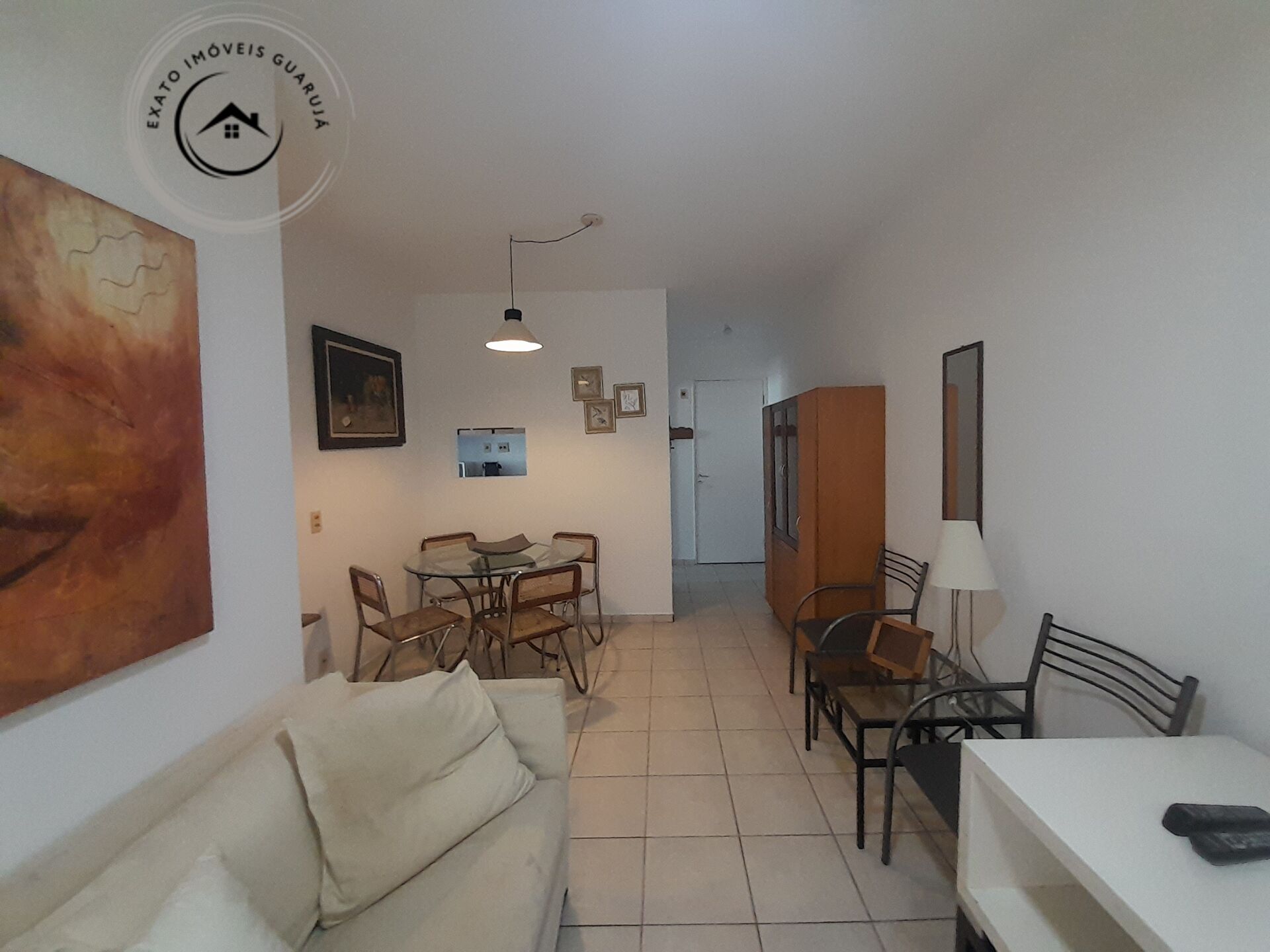 Apartamento padrão de 02 dormitórios para locação anual na p