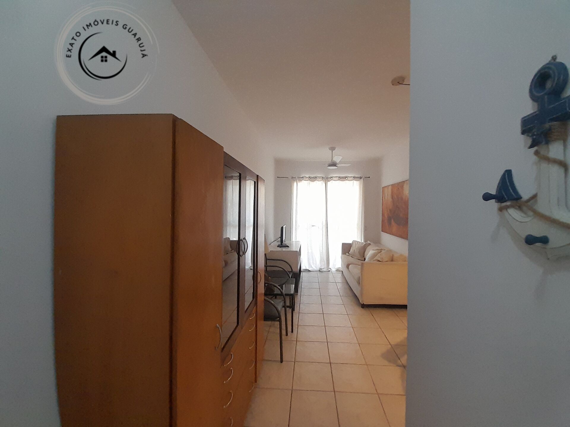 Apartamento padrão de 02 dormitórios para locação anual na p