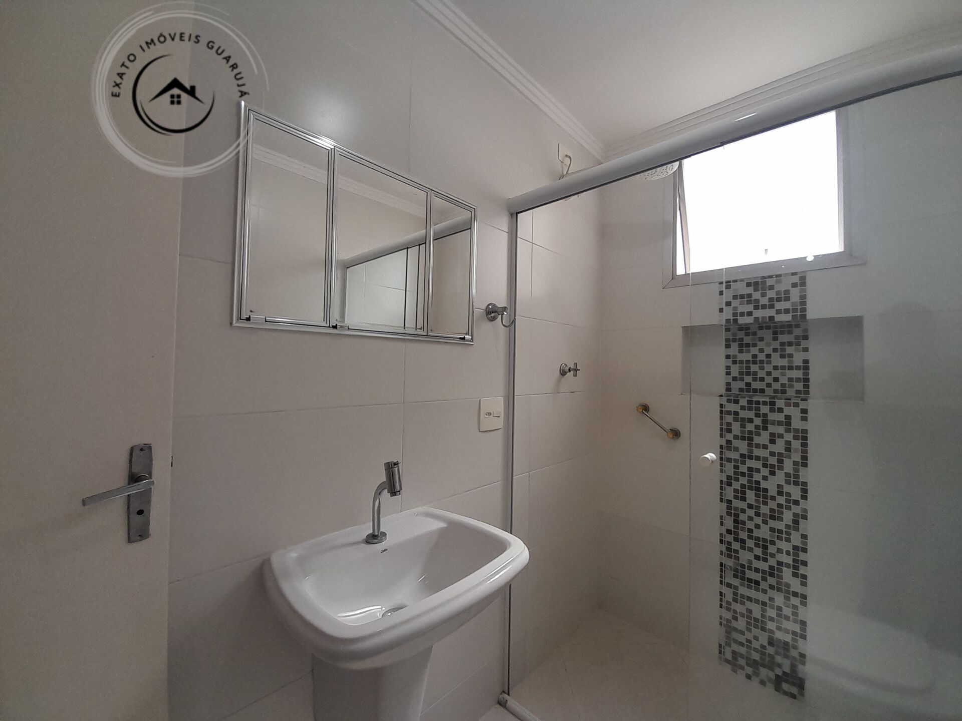 Apartamento padrão de 02 dormitórios para locação de temprad