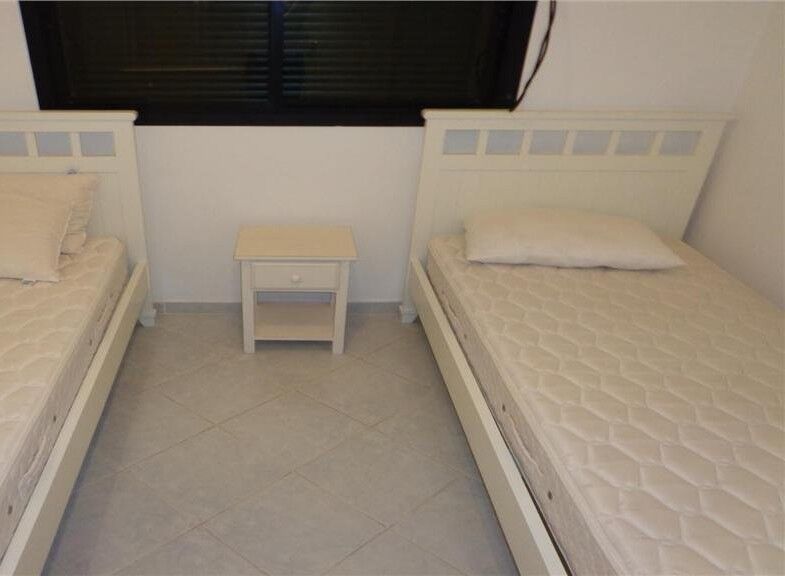 Apartamento de 04 dormitórios para locação anual nas pitangu