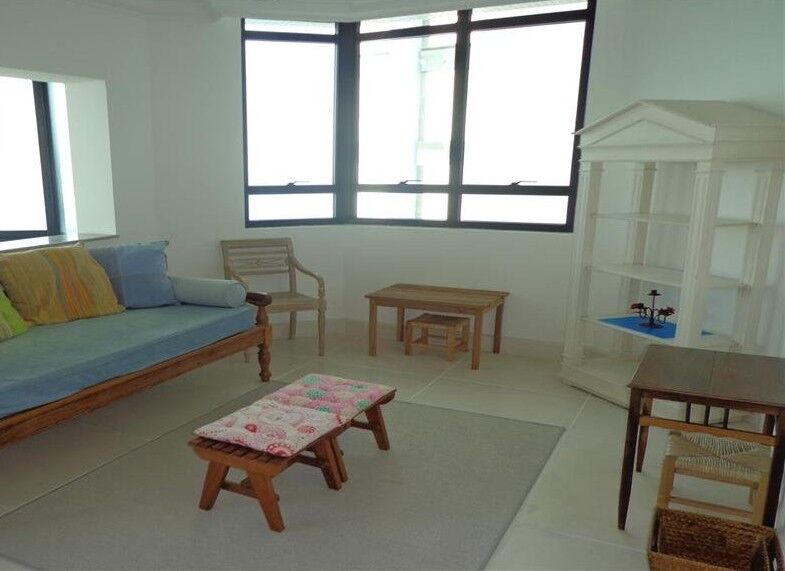 Apartamento de 04 dormitórios para locação anual nas pitangu