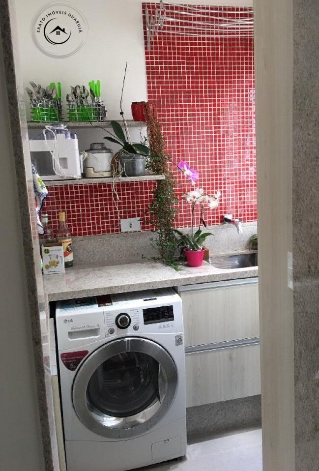 Apartamento padrão de 02 dormitórios para venda na praia das