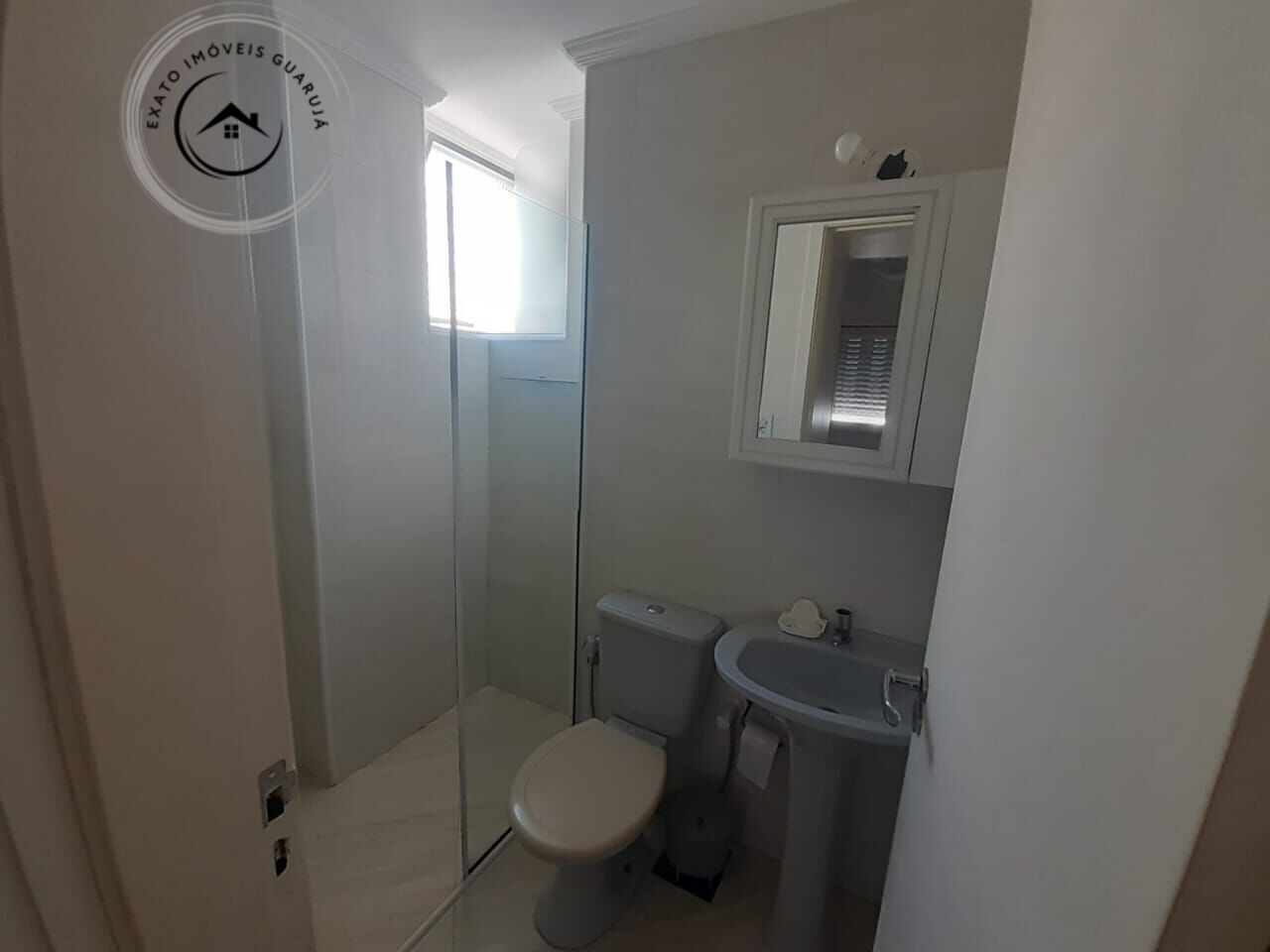 Apartamento de 02 dormitórios para venda nas pitangueiras.