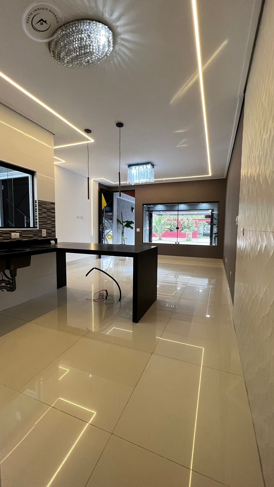 Linda casa térrea alto padrão de 03 dormitórios para venda n