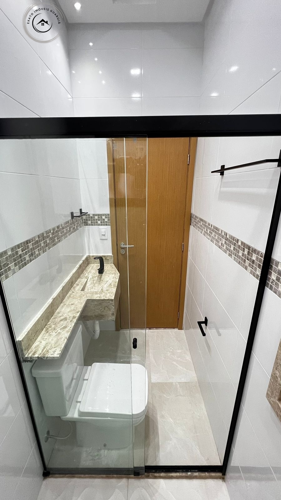 Linda casa térrea alto padrão de 03 dormitórios para venda n