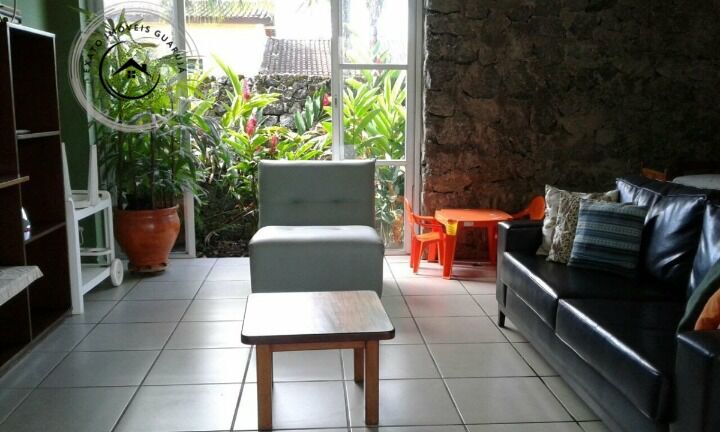 Casa de 04 dormitórios disponível para locação de temporada 