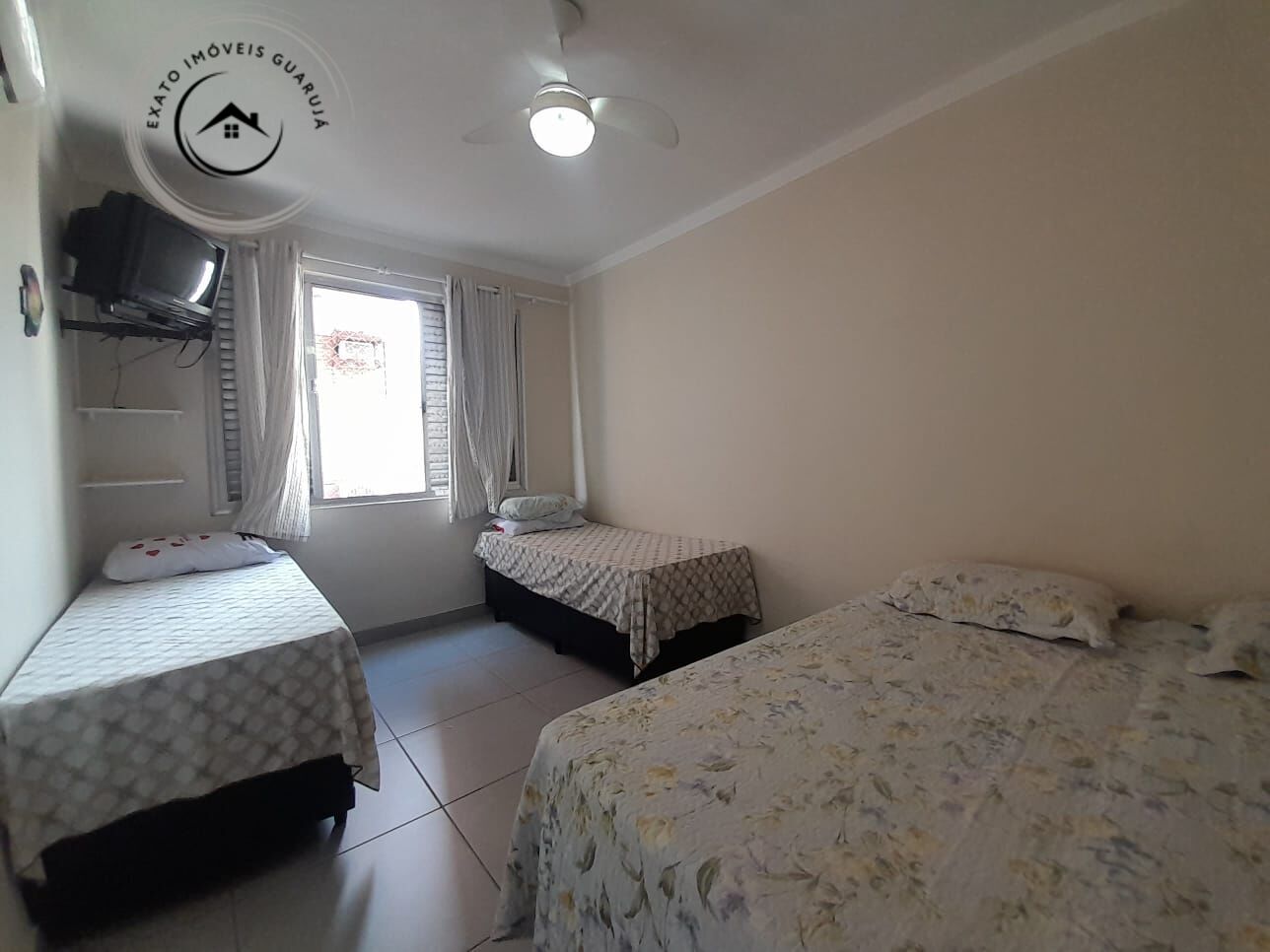 Apartamento padrão de 01 dormitório para locação anual na pr
