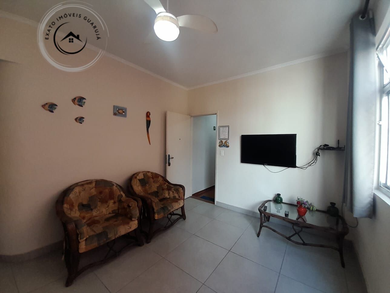 Apartamento padrão de 01 dormitório para locação anual na pr