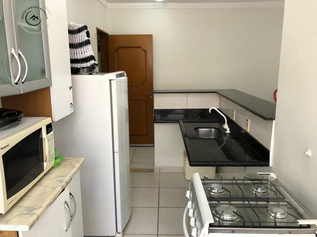 Apartamento de 02 dormitórios para locação de temporada na p
