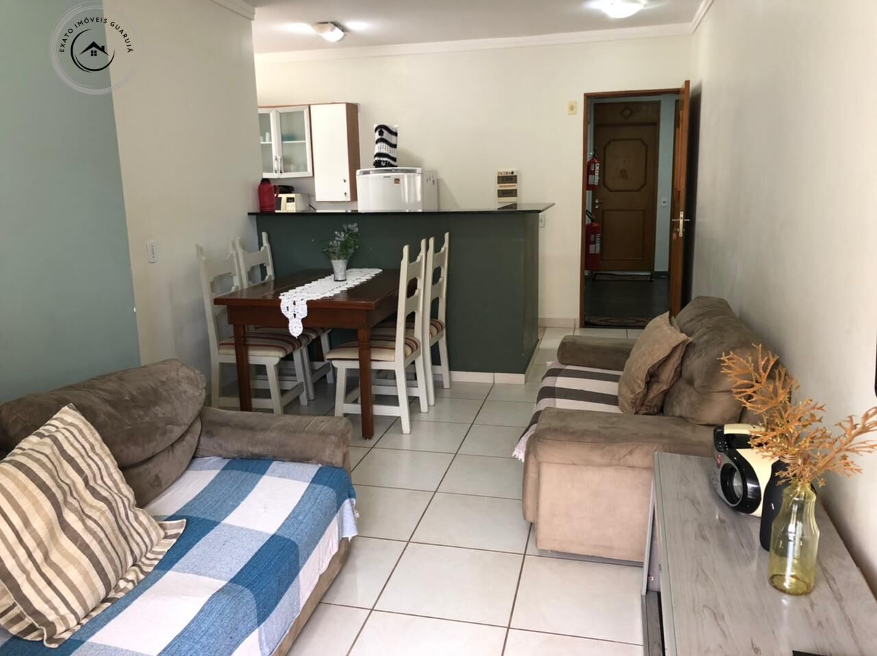 Apartamento de 02 dormitórios para locação de temporada na p