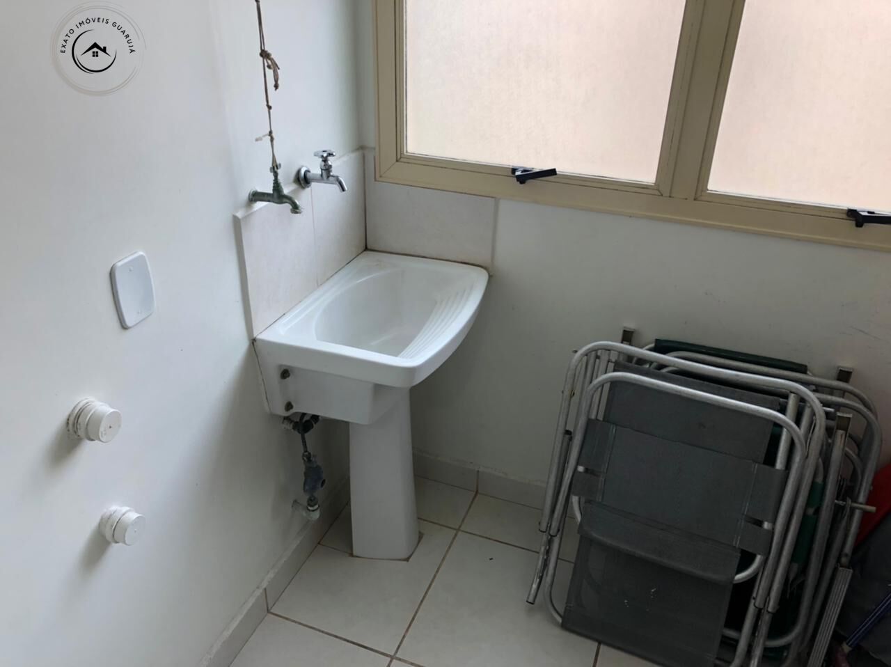Apartamento de 02 dormitórios para locação de temporada na p