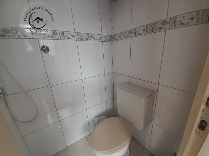 Apartamento padrão de 03 dormitórios para locação anual na p