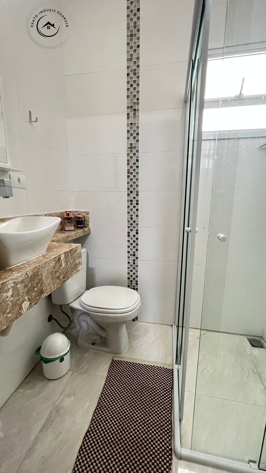 Casa sobrado de 03 dormitórios para venda na praia grande.