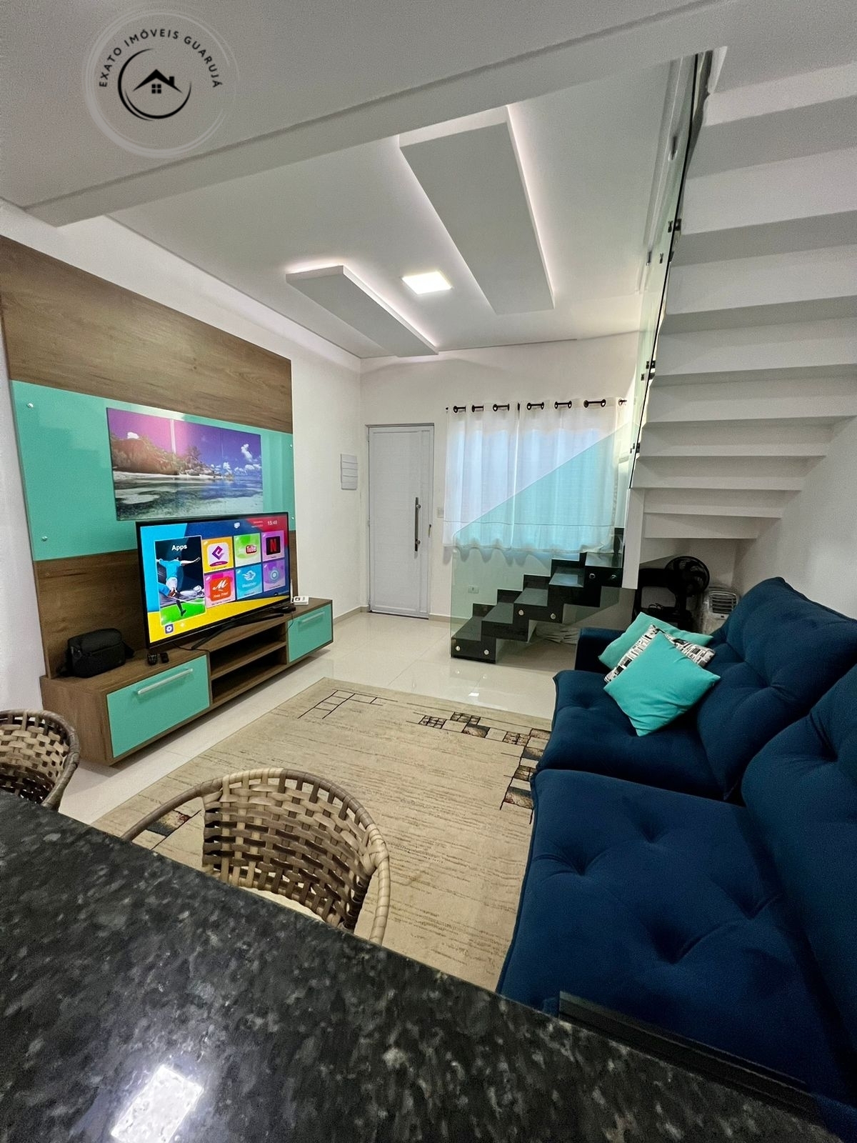 Casa sobrado de 03 dormitórios para venda na praia grande.