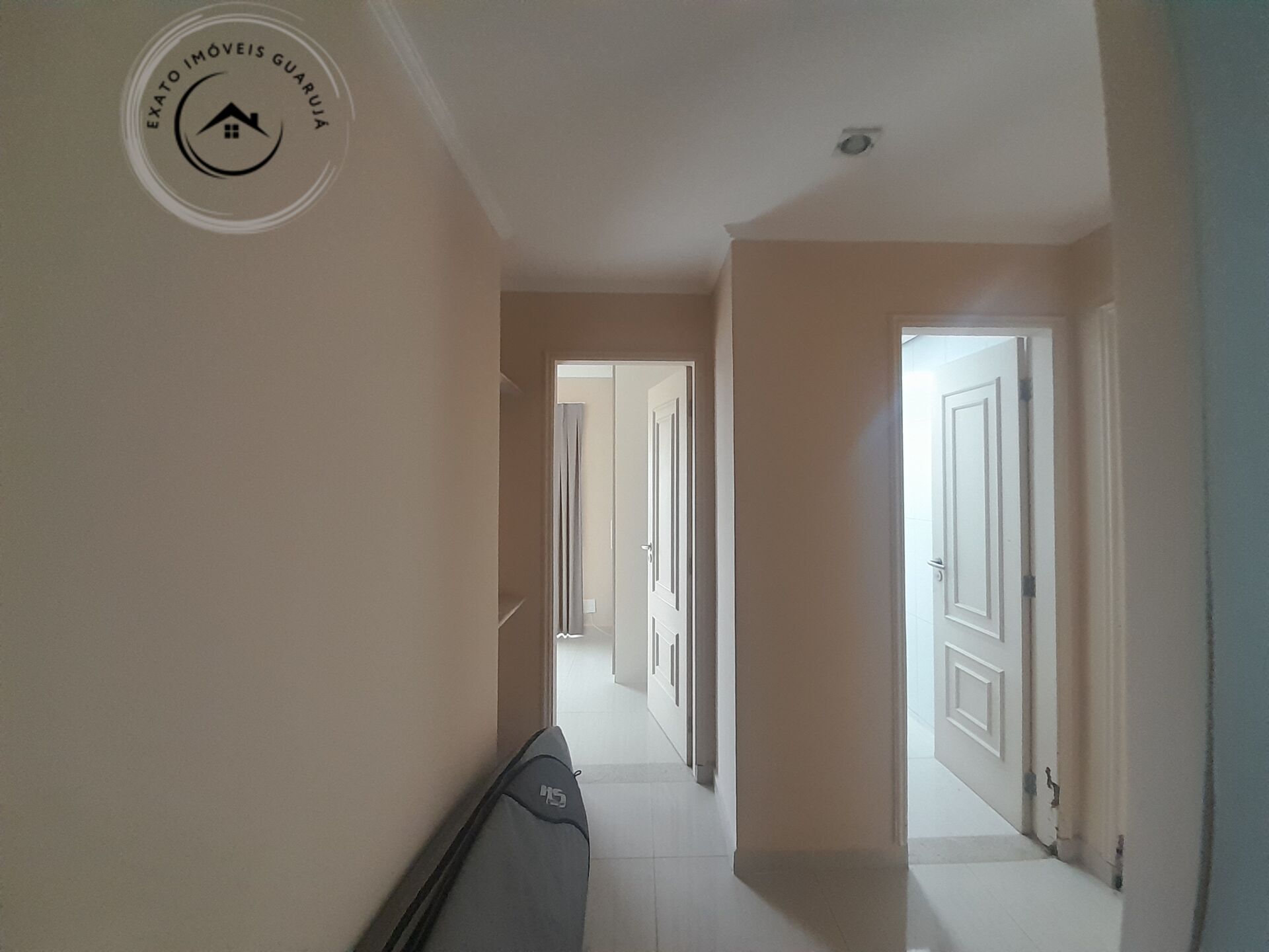 Apartamento cobertura com 03 dormitórios para venda na praia