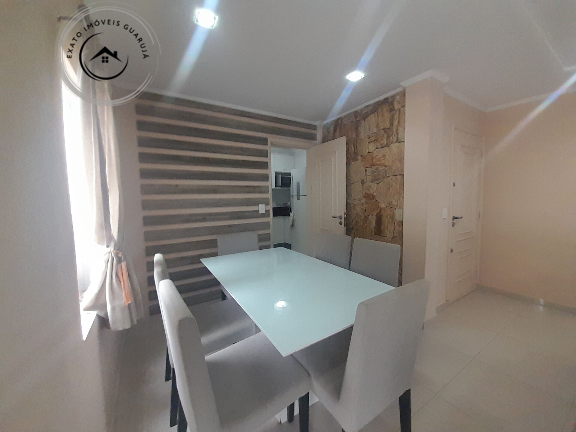 Apartamento cobertura com 03 dormitórios para venda na praia