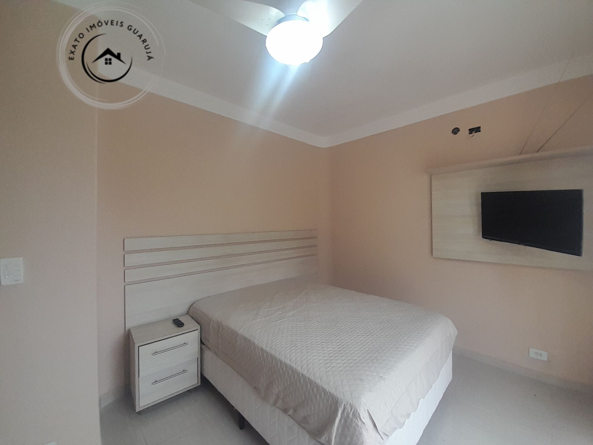 Apartamento cobertura com 03 dormitórios para venda na praia
