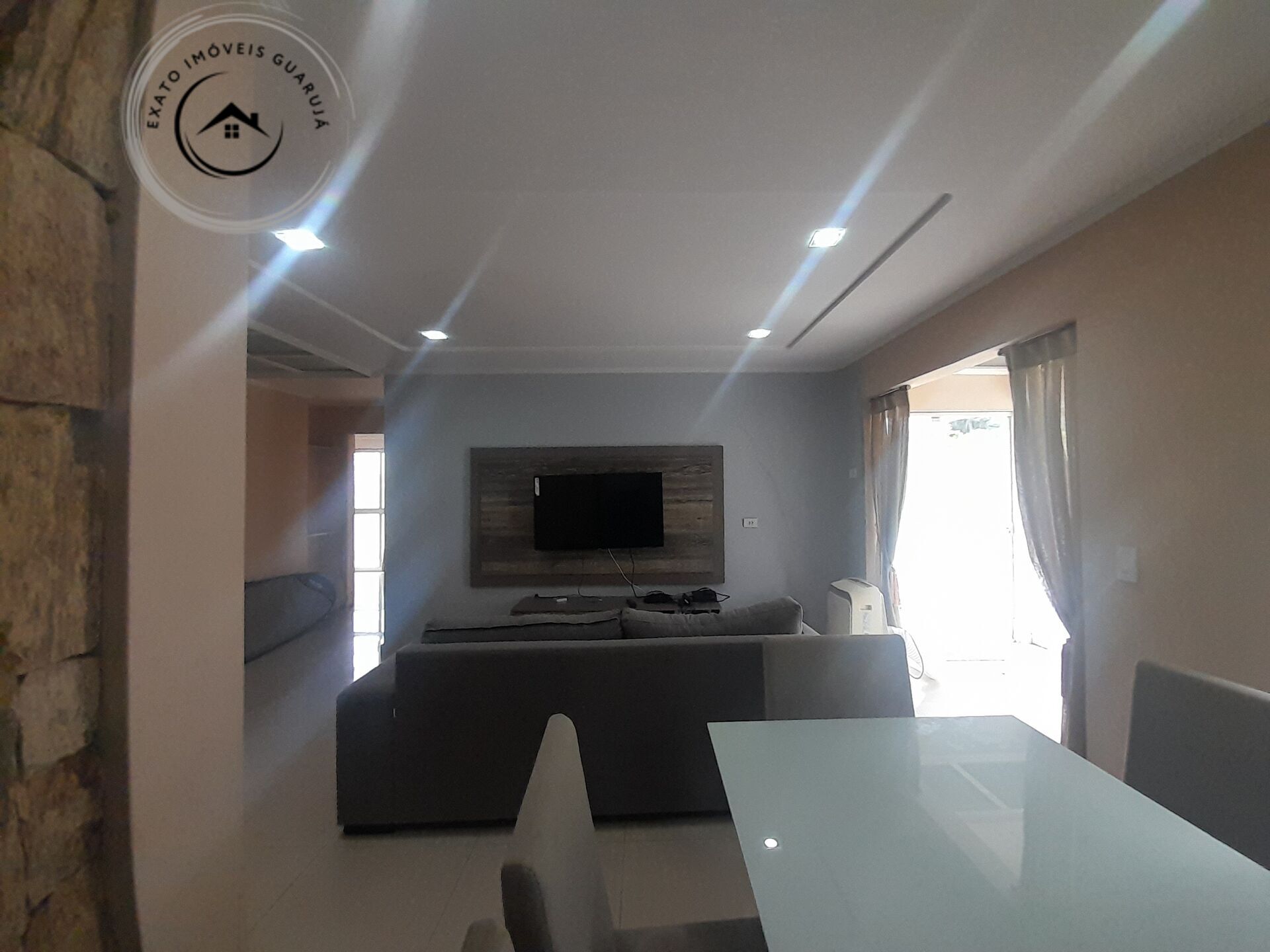 Apartamento cobertura com 03 dormitórios para venda na praia