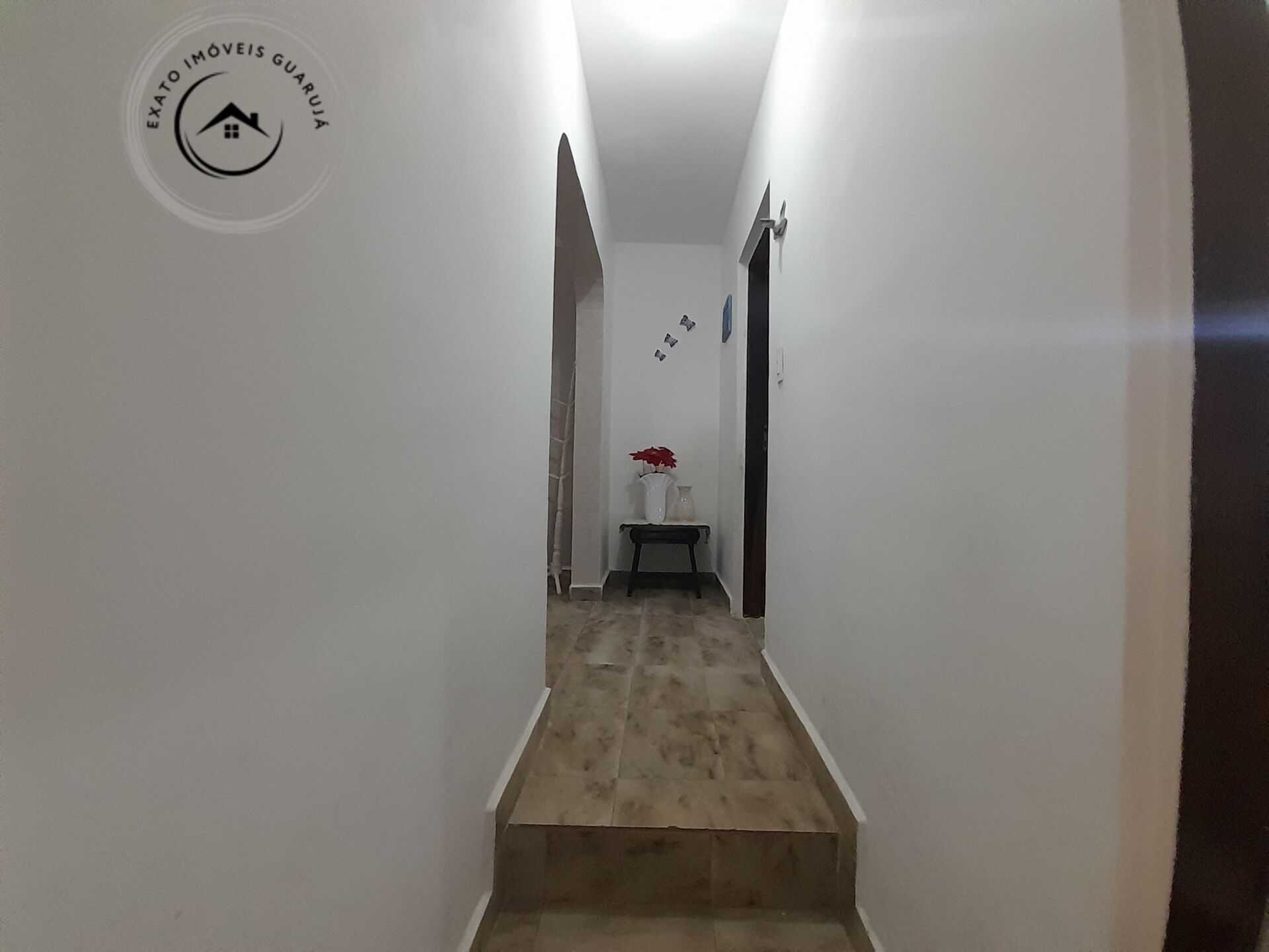 Casa padrão para venda nas pitangueiras.