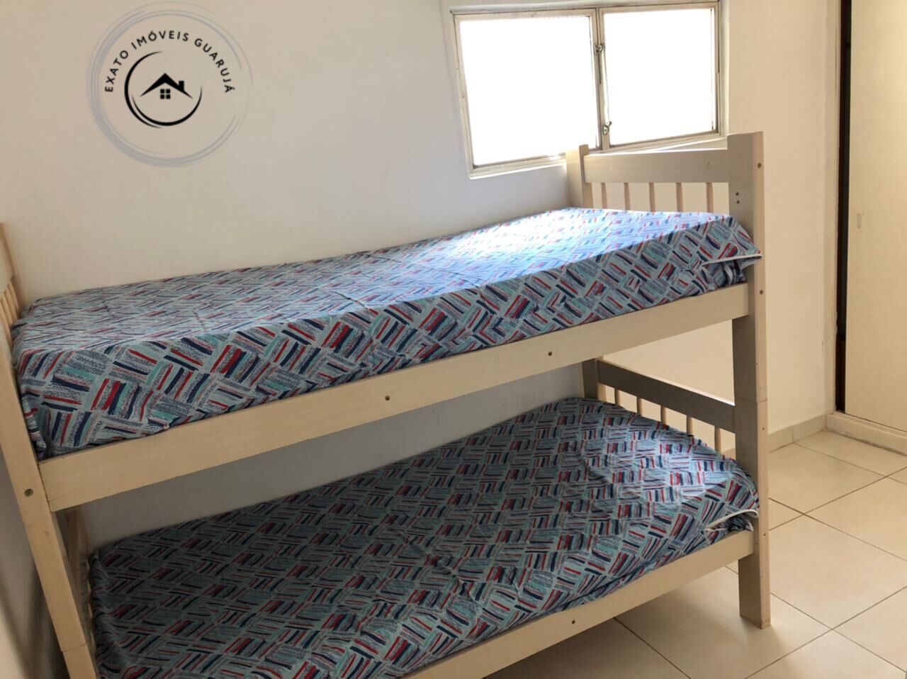 Apartamento de 02 dormitórios para locação anual nas pitangu