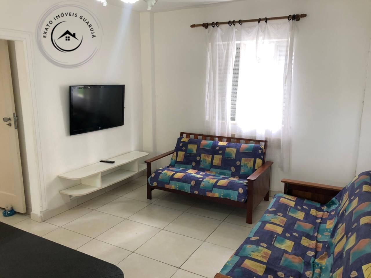Apartamento de 02 dormitórios para locação anual nas pitangu