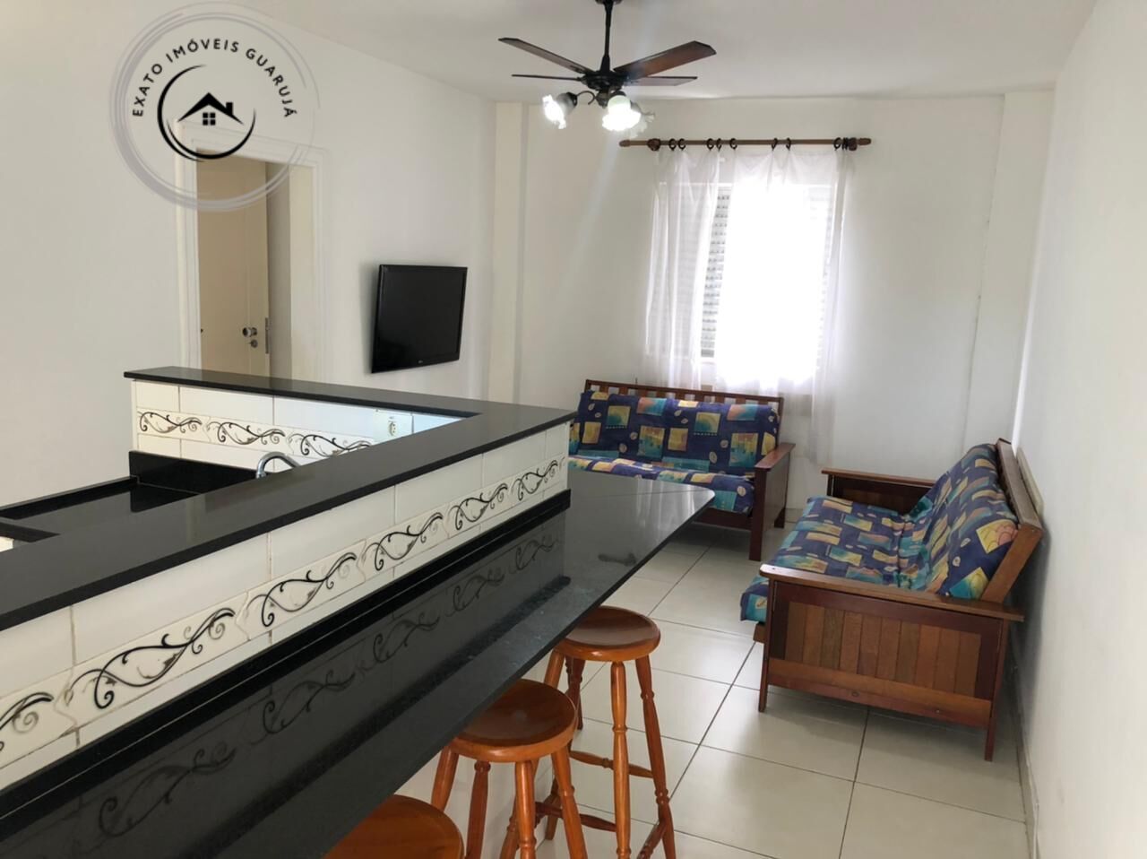 Apartamento de 02 dormitórios para locação anual nas pitangu