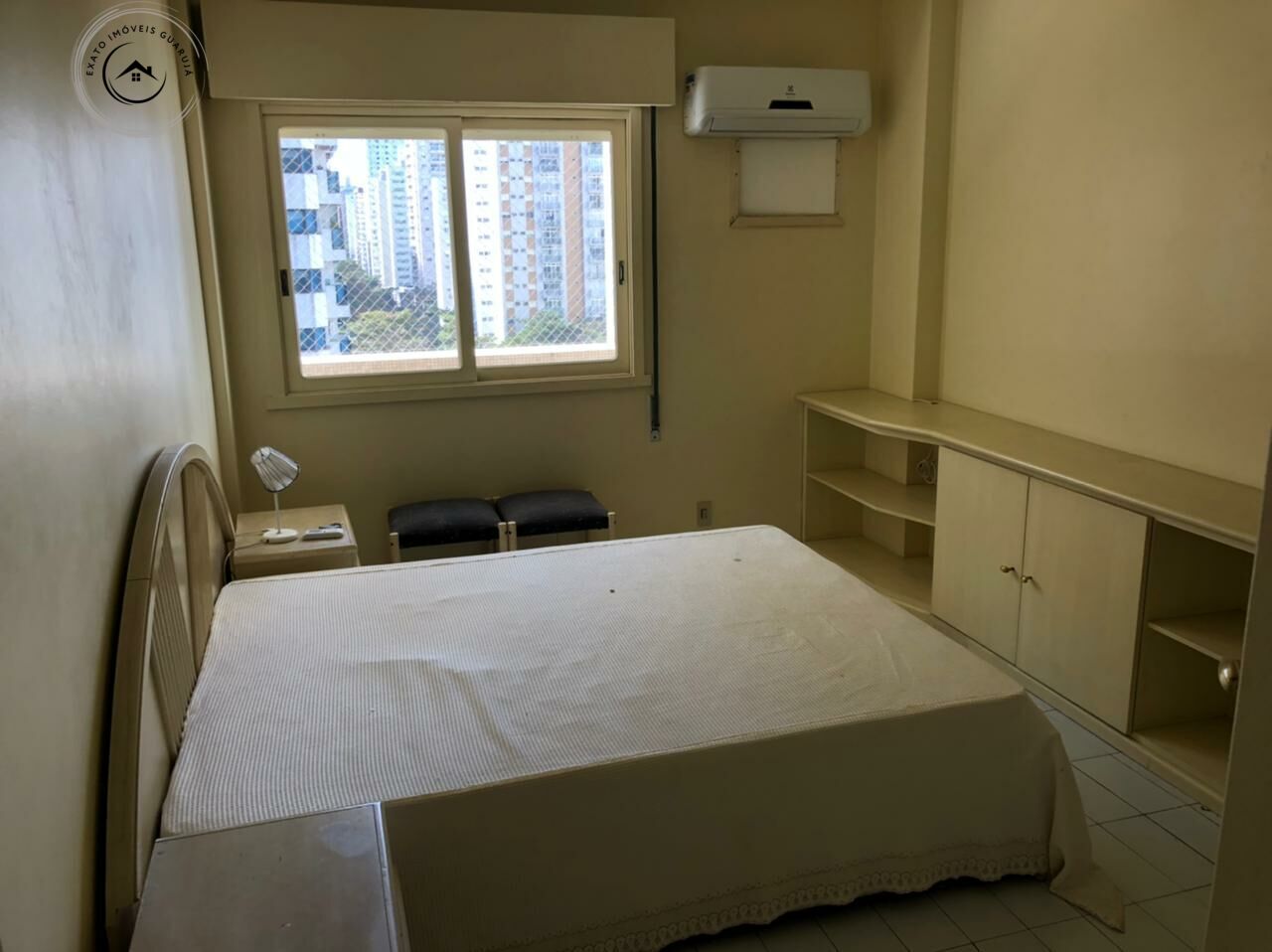 Apartamento padrão de 03 dormitórios para venda nas pitangue