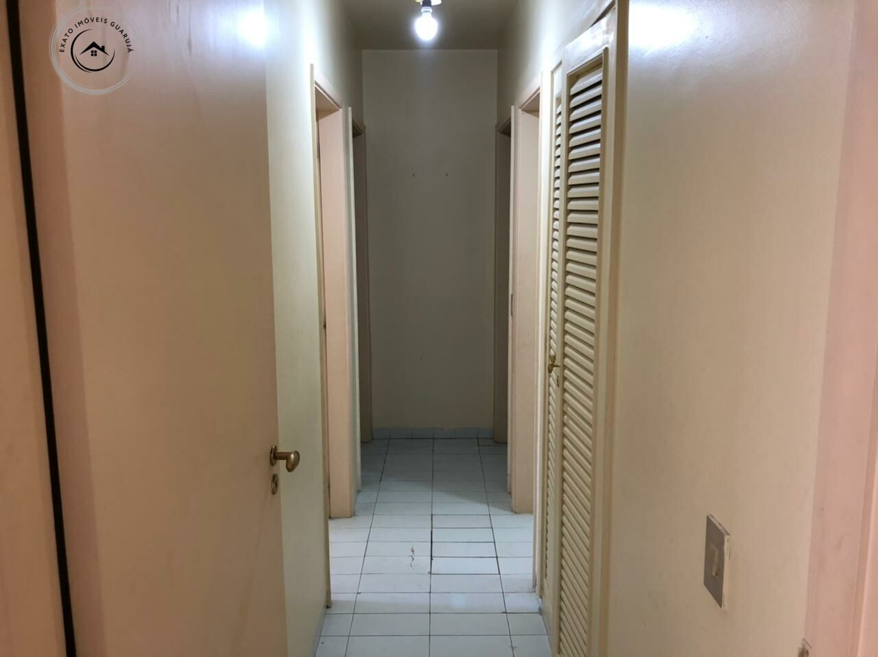 Apartamento padrão de 03 dormitórios para venda nas pitangue
