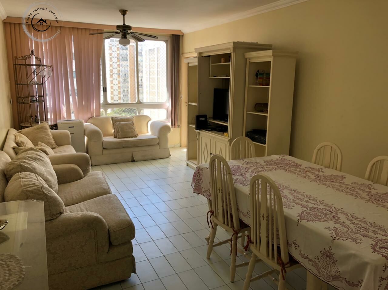Apartamento padrão de 03 dormitórios para venda nas pitangue