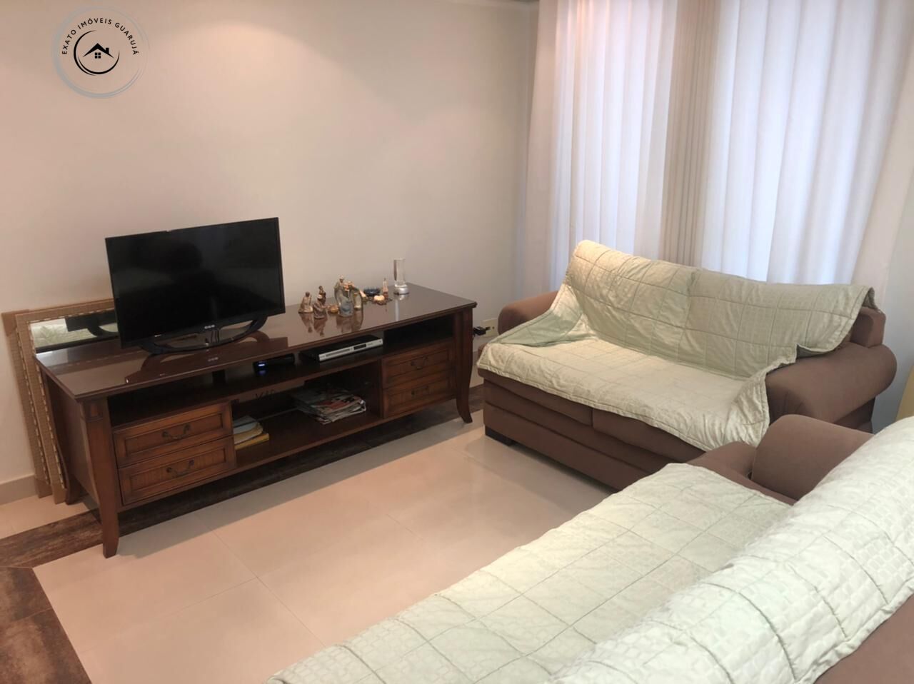 Apartamento padrão de 03 dormitórios para venda nas pitangue