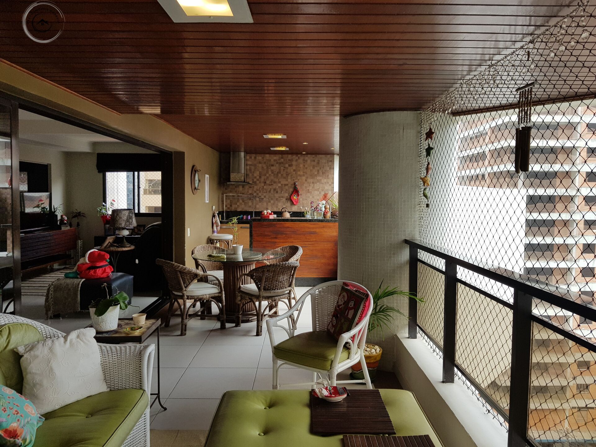 Apartamento padrão de 03 dormitórios para venda nas pitangue