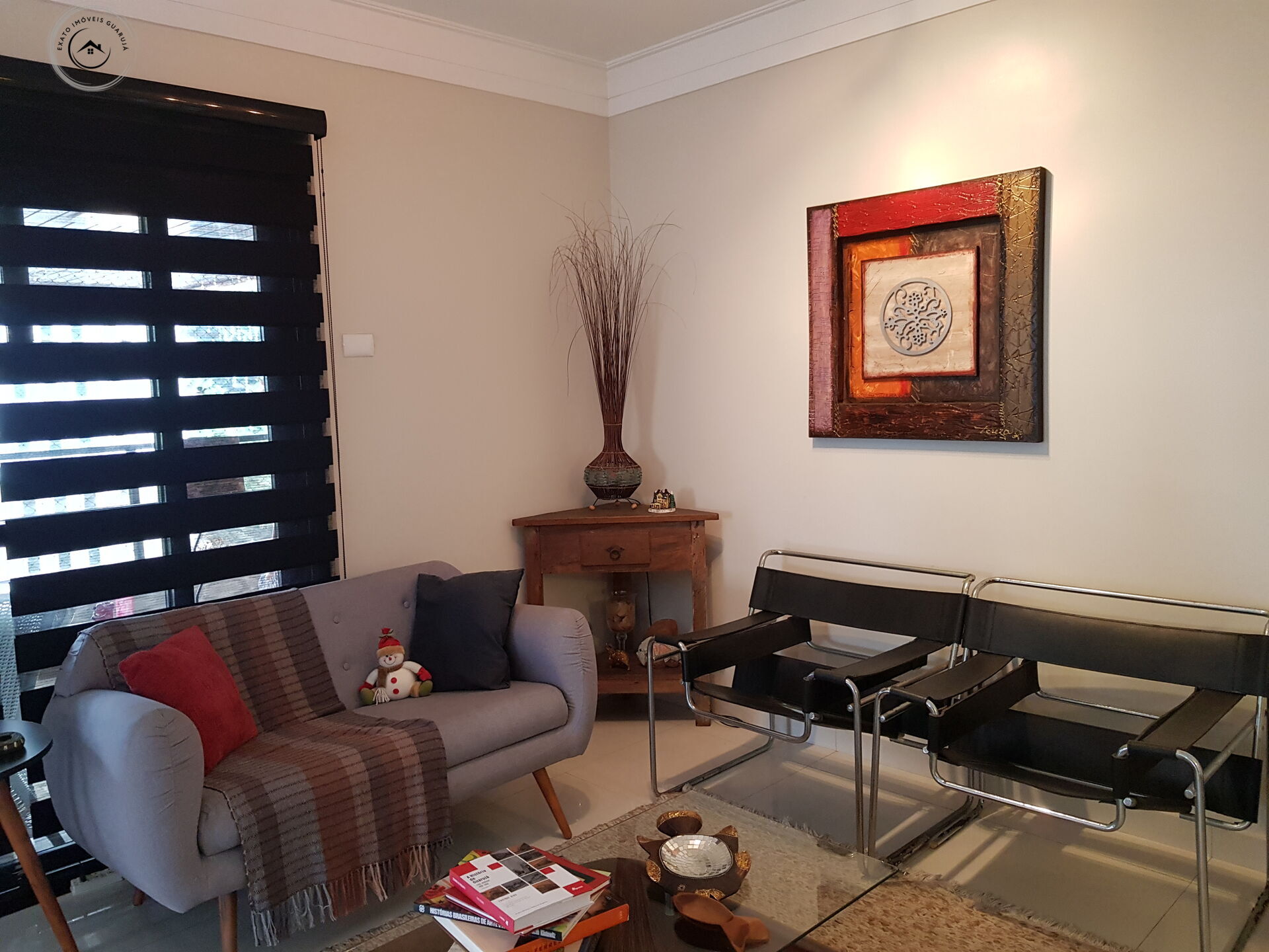 Apartamento padrão de 03 dormitórios para venda nas pitangue