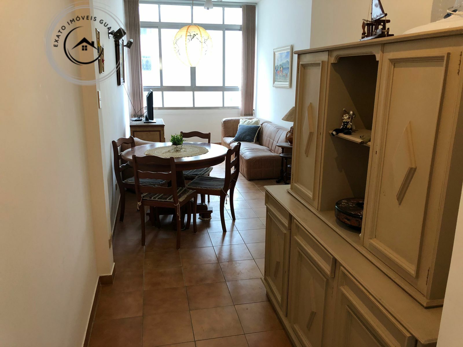 Apartamento padrão de 02 dormitórios para venda nas pitangue
