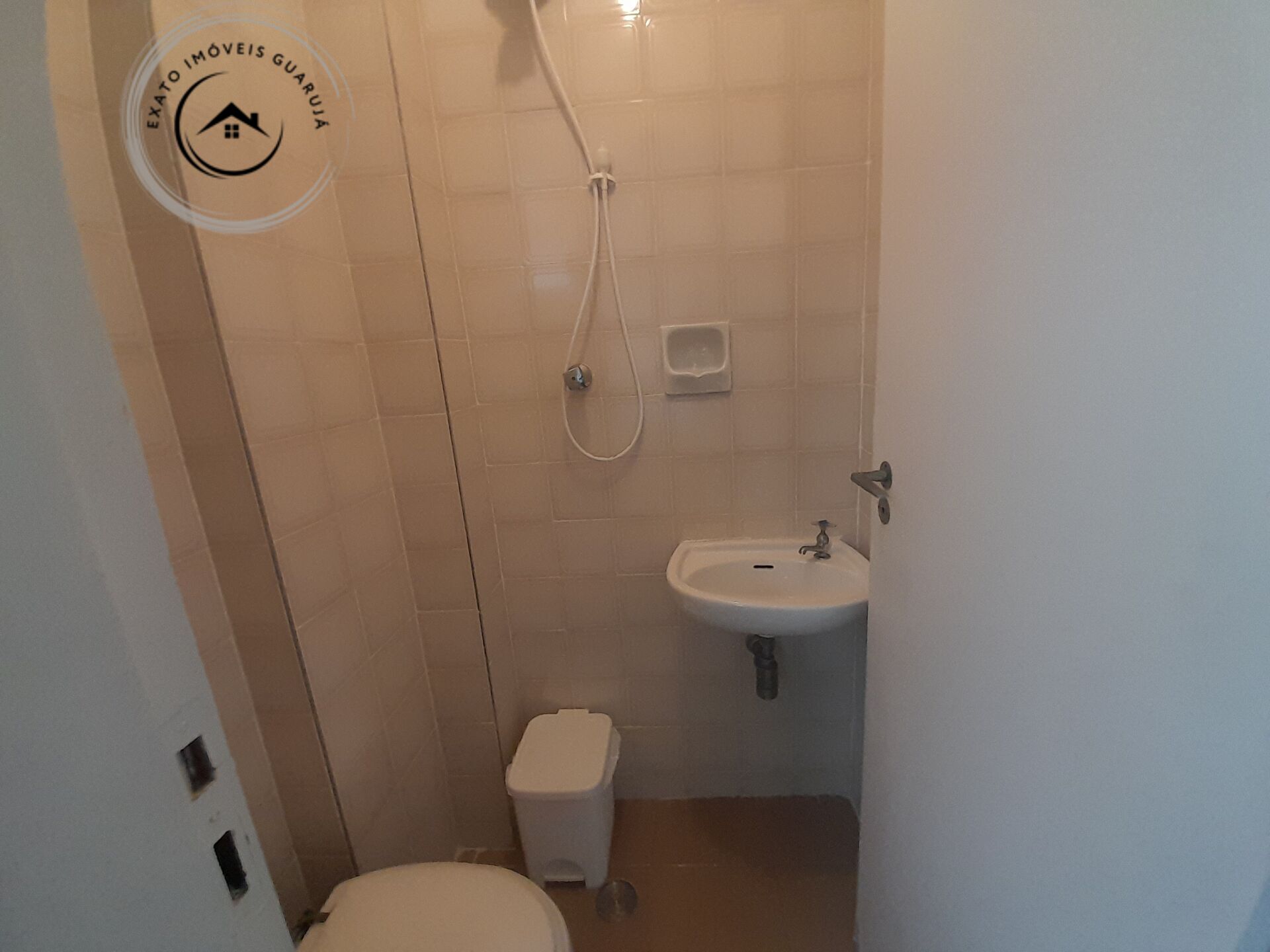 Apartamento padrão de 02 dormitórios para venda na praia das
