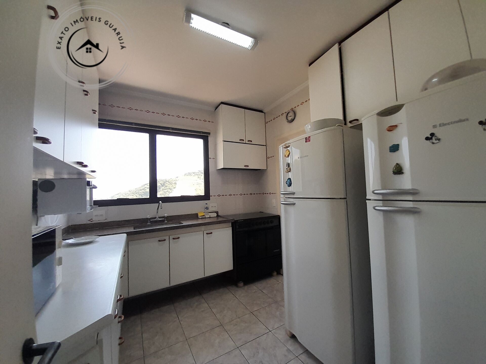 Apartamento padrão de 03 dormitórios para venda nas pitangue