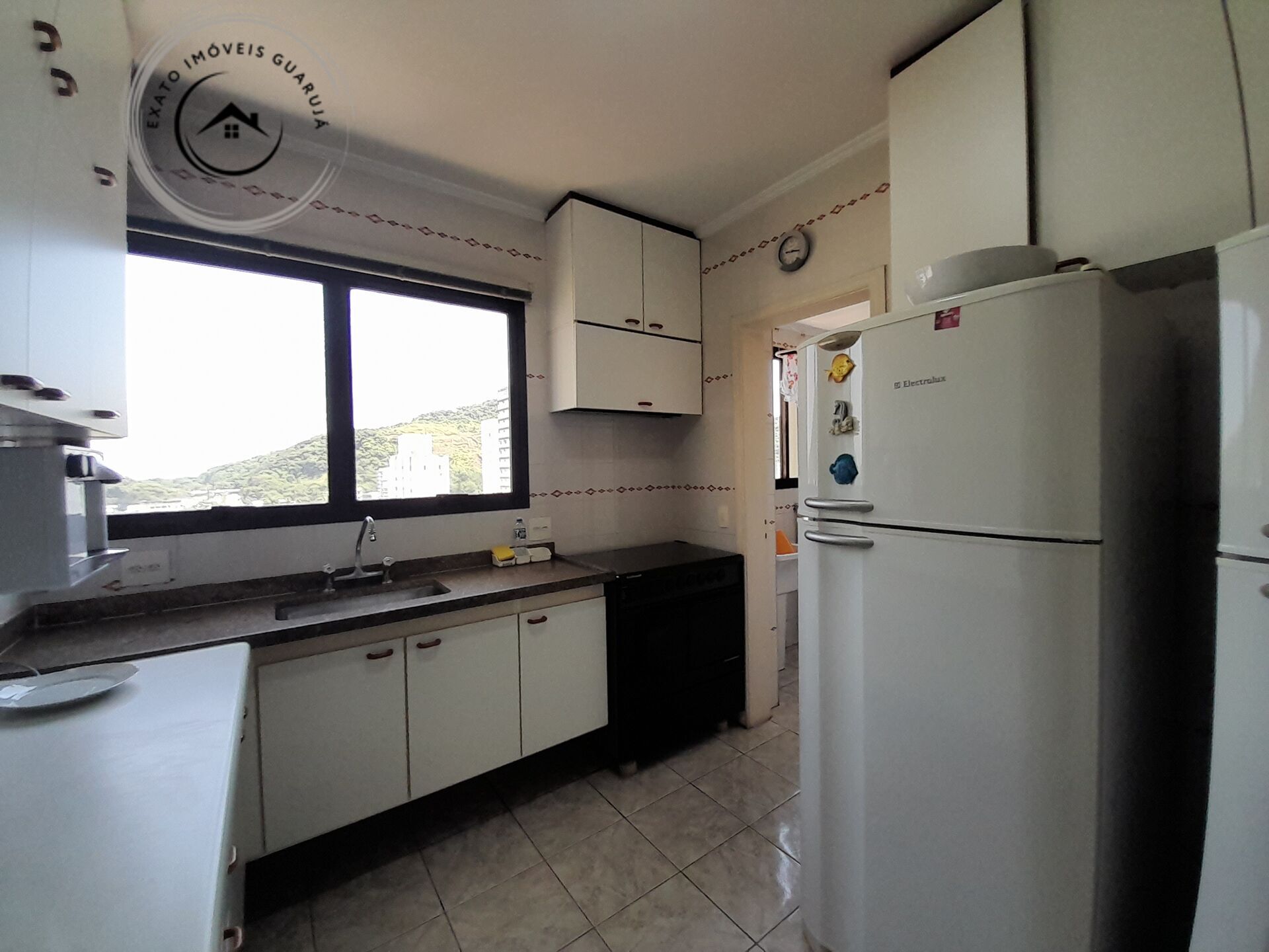 Apartamento padrão de 03 dormitórios para venda nas pitangue