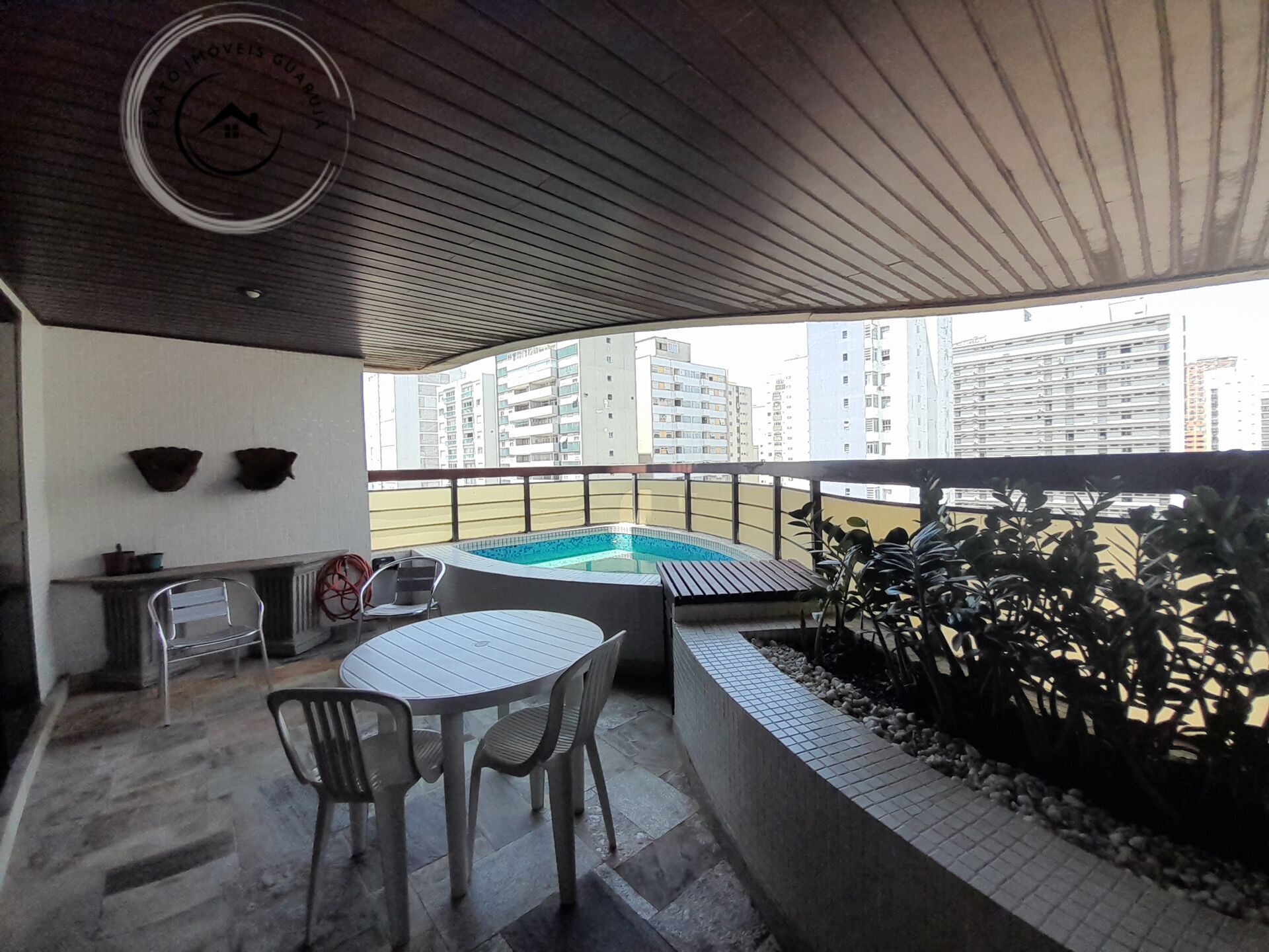 Apartamento padrão de 03 dormitórios para venda nas pitangue