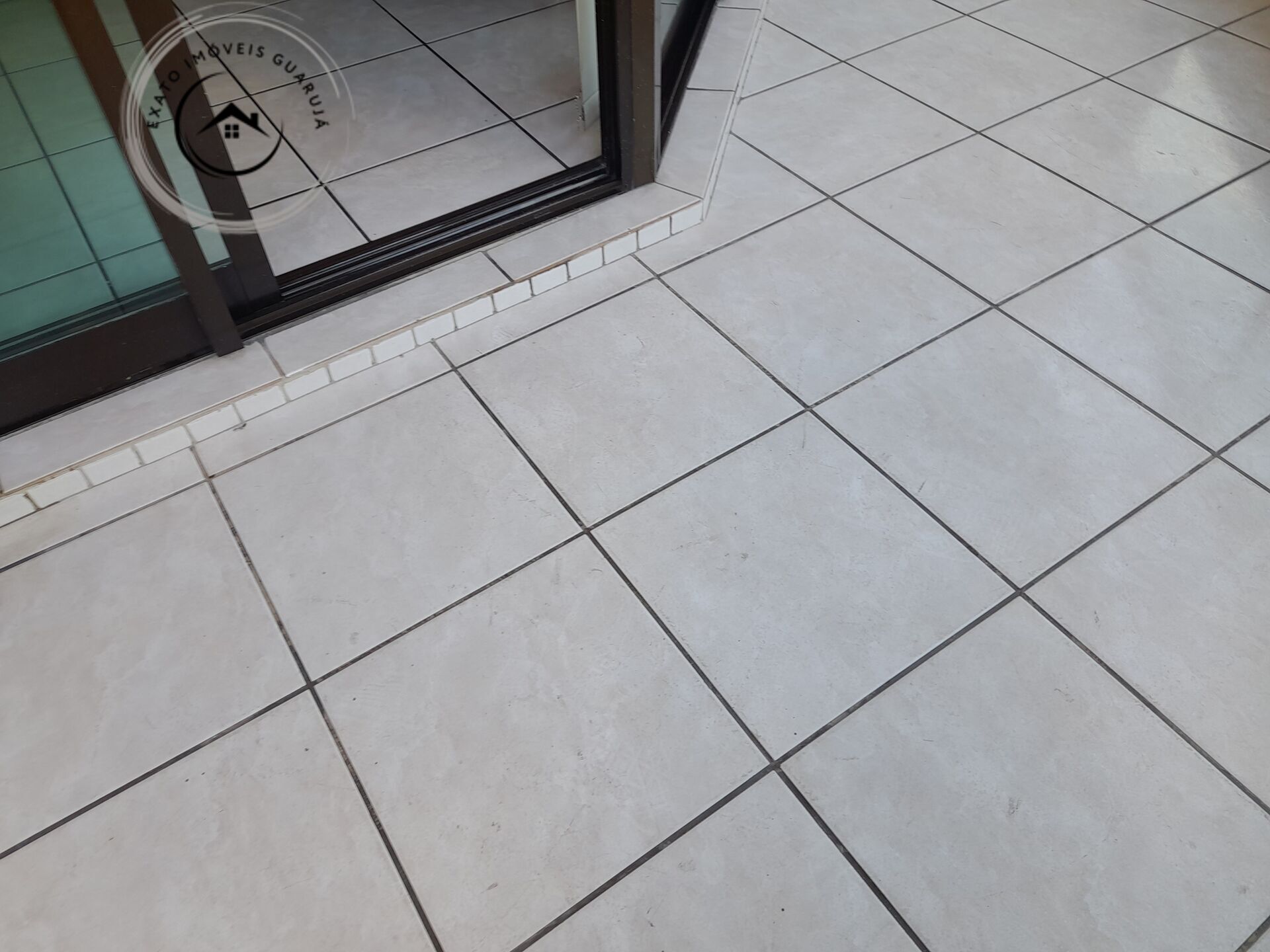 Apartamento padrão de 02 dormitórios para venda na praia da 