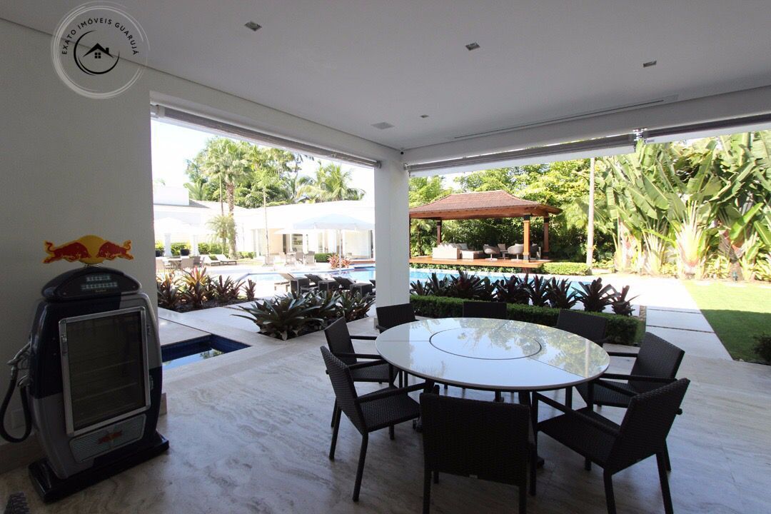 Casa alto padrão de 07 dormitórios no condomínio acapulco.