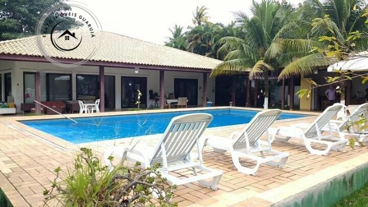 Casa padrão de 05 dormitórios para venda na praia da enseada