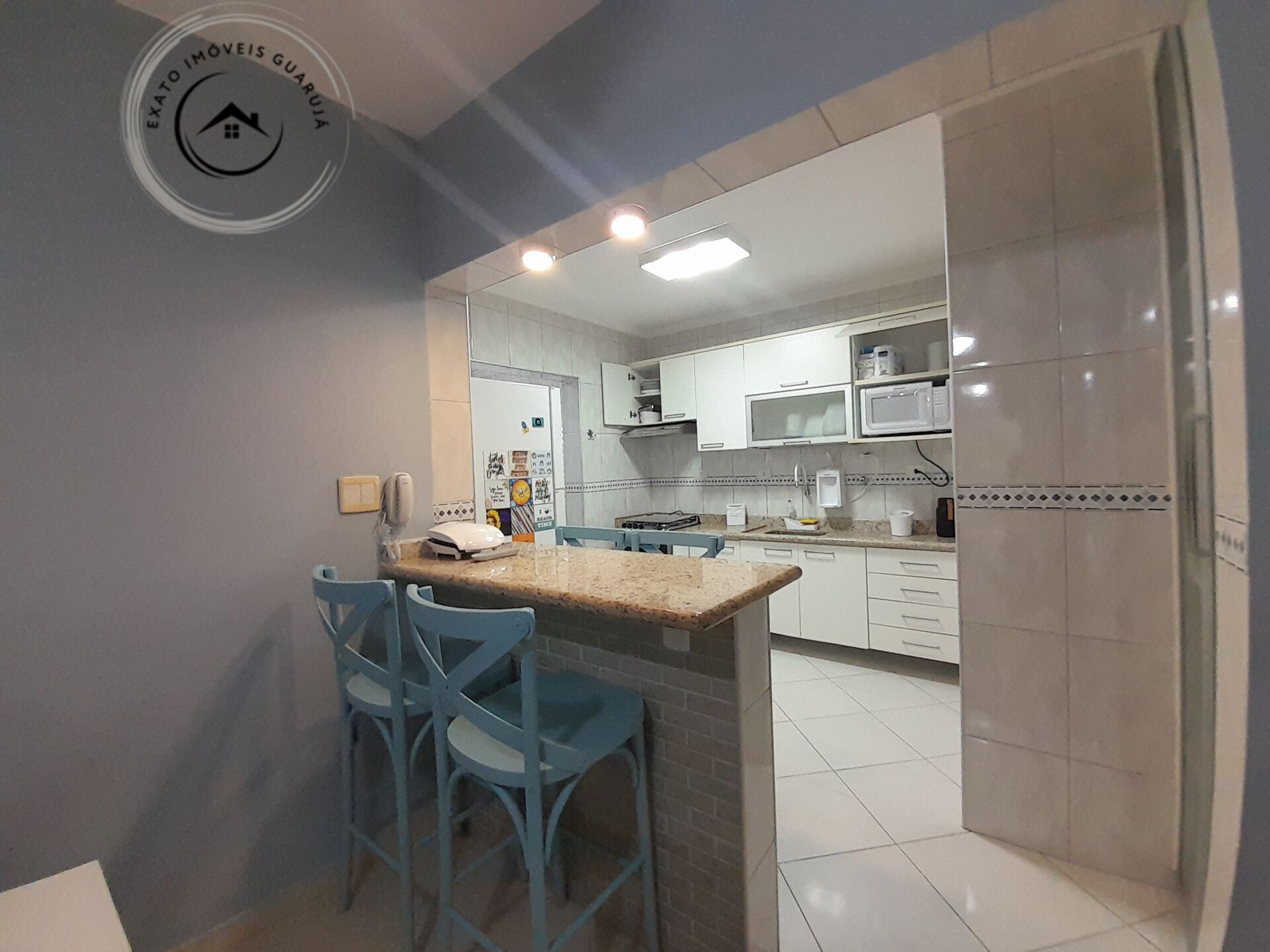 Apartamento padrão de 03 dormitórios para venda nas pitangue
